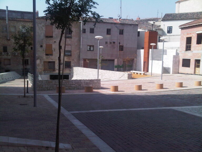 Pza.Zacatín Colmenar de Oreja - CAM MAyOT - Madrid