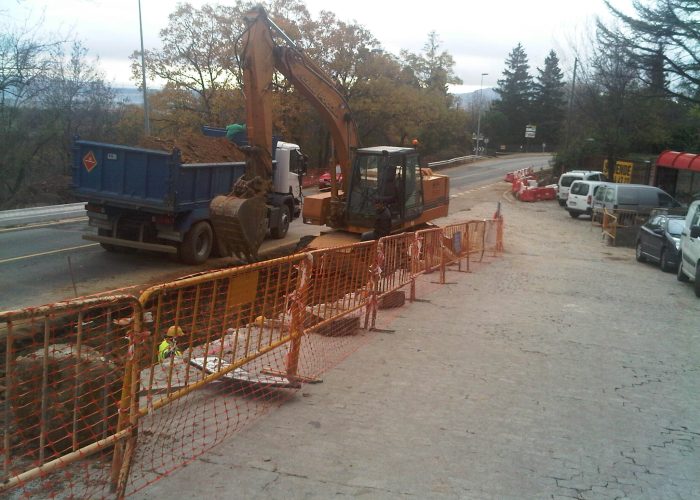 Ampliación M-611 en Miraflores de la Sierra - CAM Consej.Tptes - Madrid