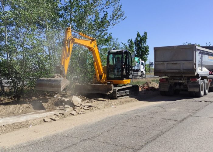 Levantado losetas Carril bici FaseI - Ayto.Serranillos del Valle