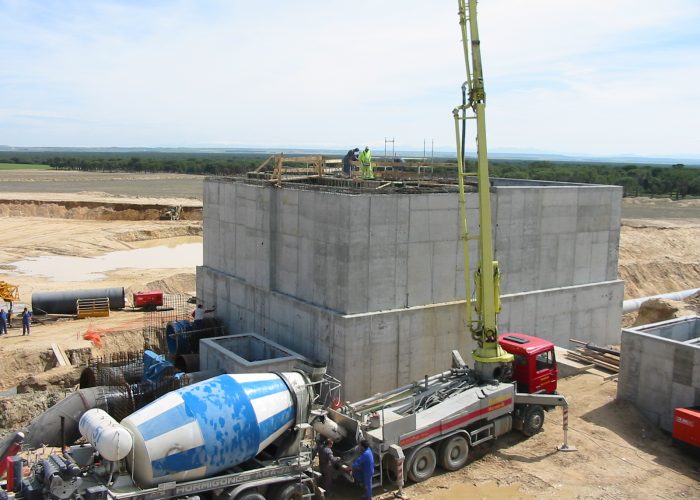 Tanque reparto agua Presa sobre el río Adaja - Aguas del Duero - Ávila